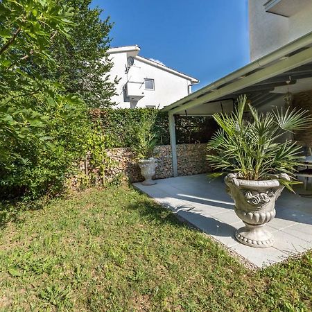 Apartment Pavic Garden Baška Екстериор снимка