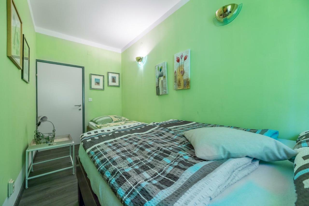 Apartment Pavic Garden Baška Екстериор снимка